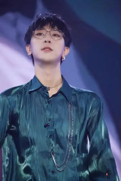 景向谁依表情包