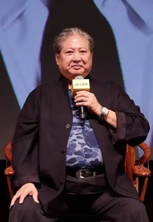 香港七八十年代活跃银幕40后男明星,秦沛,姜大卫打虎亲兄弟