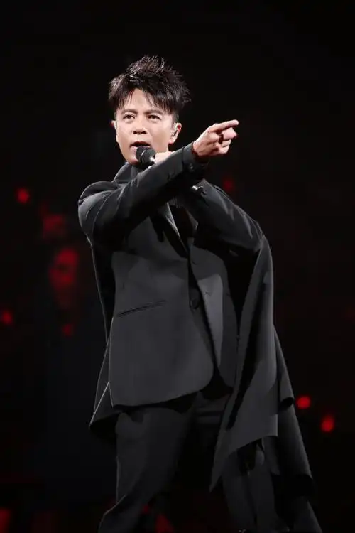 李克勤弦续巡回演唱会