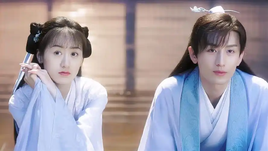 琉璃精彩花絮袁冰妍现场忘词撒娇求成毅再来一条