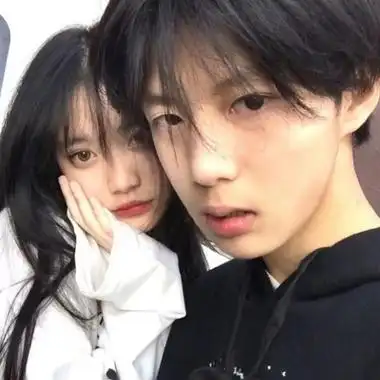 高清超甜的快手动漫最火情头一对两张图片,情侣头像图片