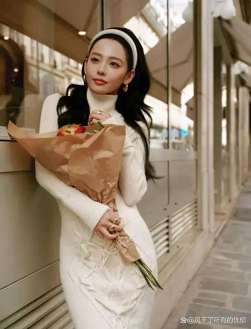 事实证明,去看疯马秀的张嘉倪,已经走上了另一条别样的路!