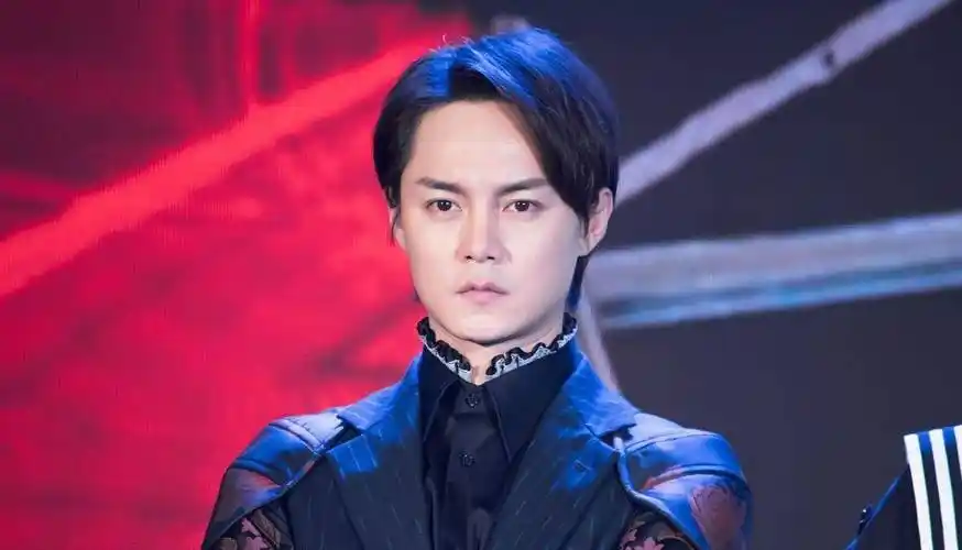 看到生图下的蒋梦婕,尹正有福了!_网友_时候_明星