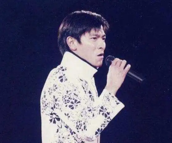 99年的刘德华的帅,金发引领潮流,现在的小鲜肉根本没法比!