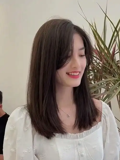 简约大气|少女感|减龄中长发拯救方圆脸女生