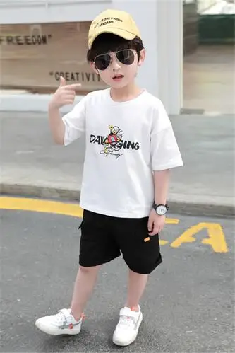 男宝宝夏季帅气短袖套装2020中小儿童小男孩新款时髦短裤衣服