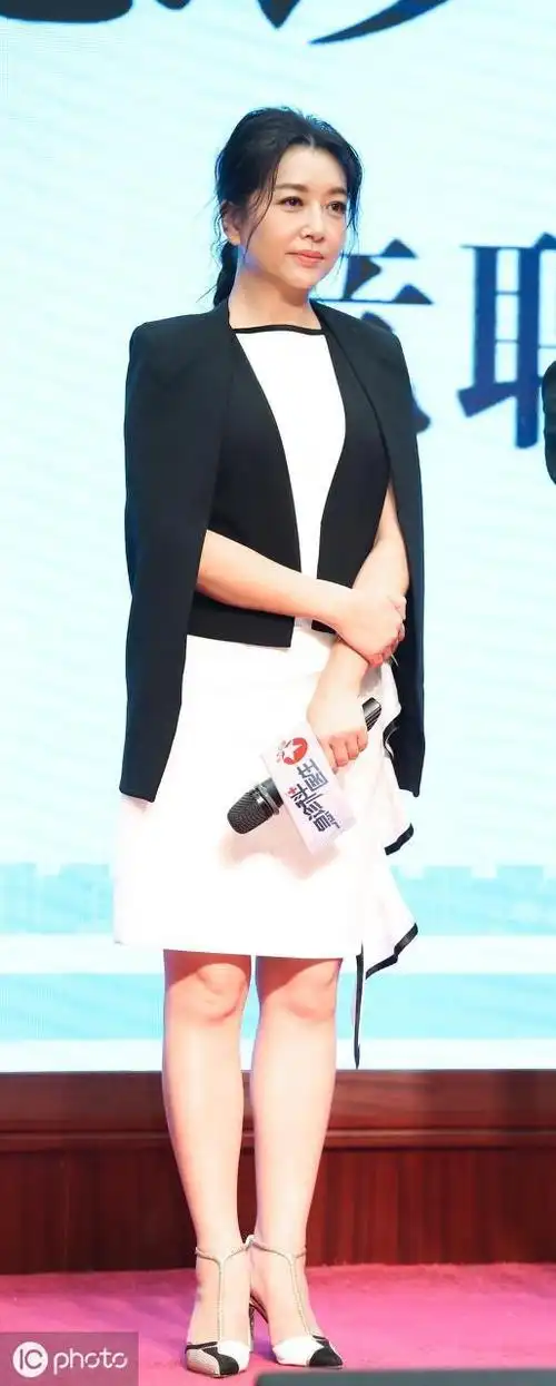 江珊个人图集魅力依旧