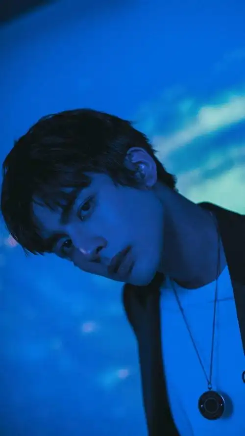 宋威龙帅气西装魅力写真