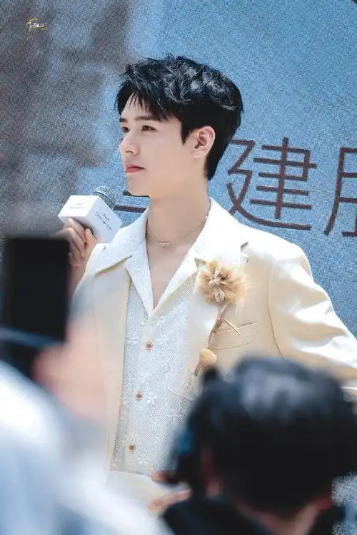 20240417 fresh活动    (^ω^)@龚俊simon