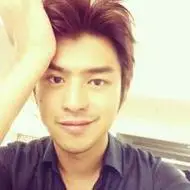 男人味十足的陈柏霖头像