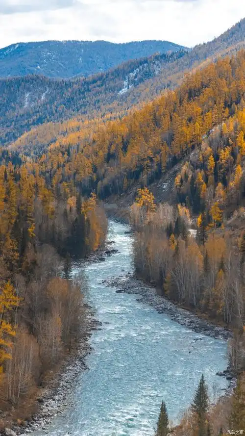 山河远阔,梦怀星河.