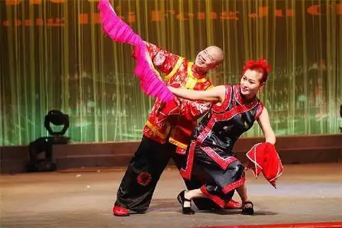 从二人转大西厢视角看东北人的豪爽性格扭扭捏捏不能忍