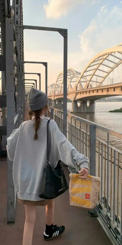 蛋蛋君的信箱##壁纸#一组氛围背影