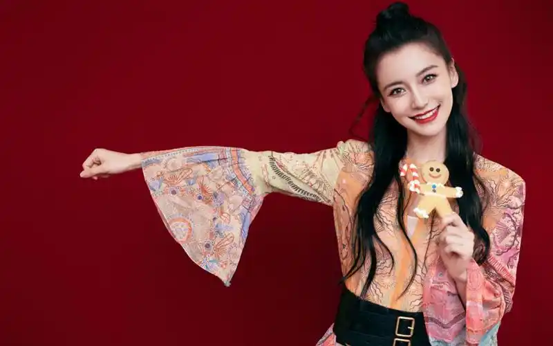 angelababy圣诞限定高清桌面壁纸