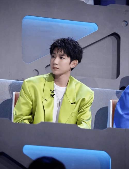 王源综艺节目上人称"源小刀",没有他破坏不了的道具_王圈_场面_什么