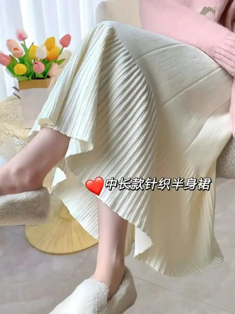 梨形身材博主选的半身裙,放心穿!这款半身裙是厚款的,a字裙 - 抖音