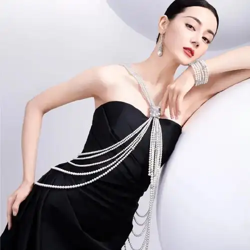 御木本品牌官方在其全域官网更新了全球代言人迪丽热巴@dear-迪丽热巴