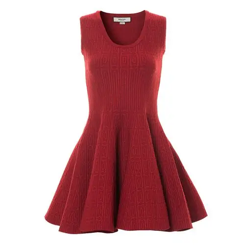 仙气和女人味,一条连衣裙足够