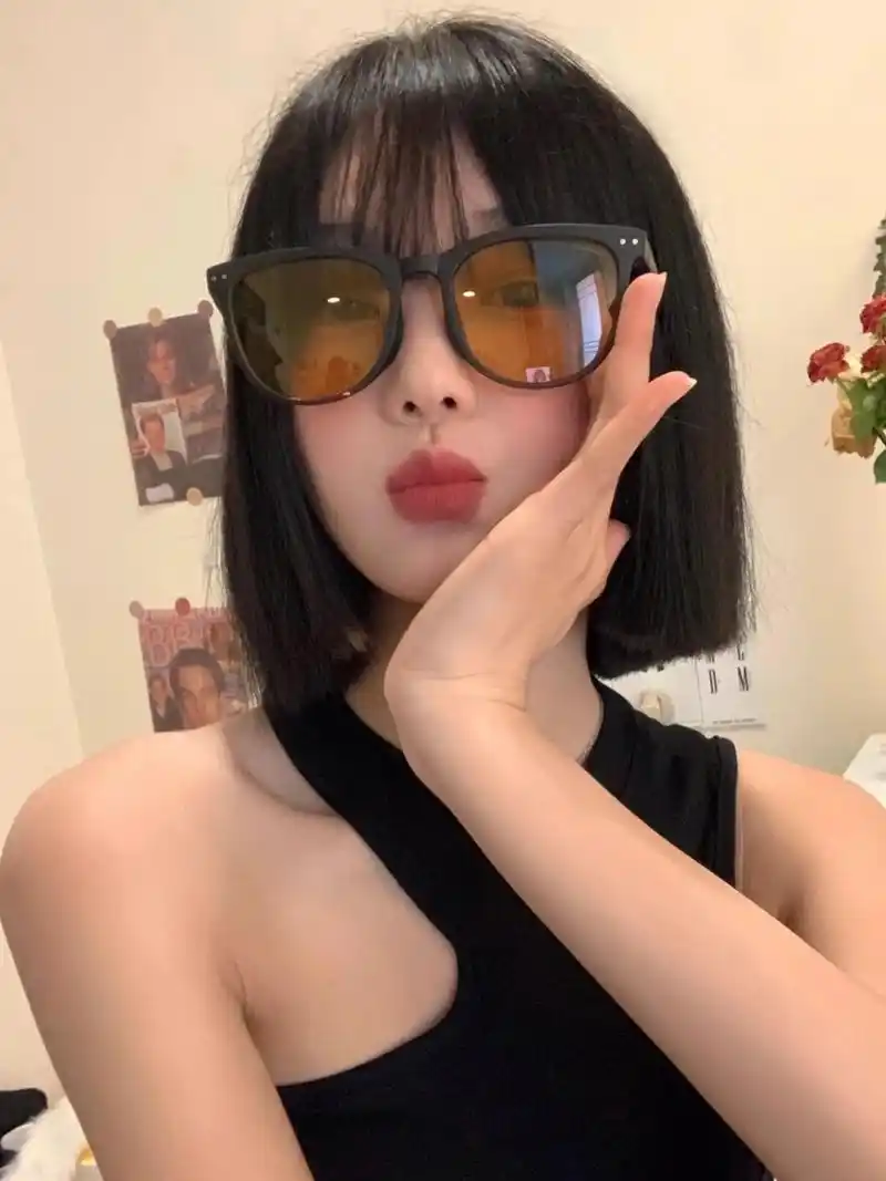 2022春夏新款短发 适合圆脸短发推荐 时尚减龄一刀切短发,其实很多