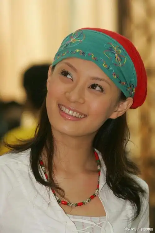 还记得扎丸子头的孙俪吗?当年的第一清纯小花旦