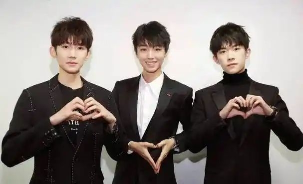 tfboys现状,王源身高不够情商来凑,千玺不善言辞却圈粉无数_易烊