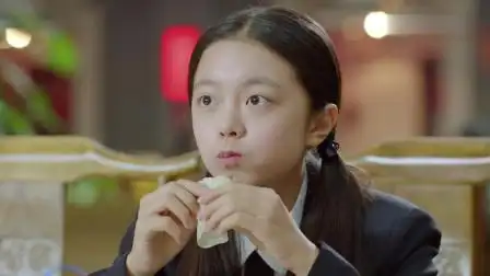 《小别离》224老爸带琴琴出来吃大餐,琴琴故意发照片气气妈妈,小姑娘