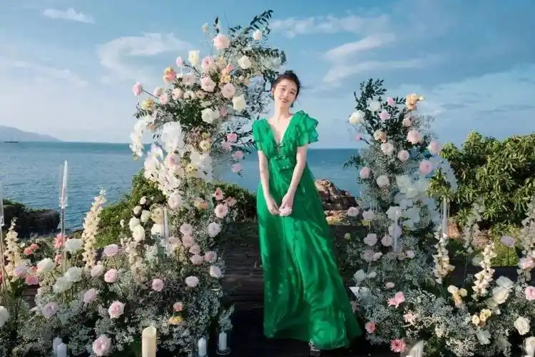 杨幂追求欧豪迪丽热巴虐粉五月天重回内娱杨紫被许凯嫌弃阚清子报复