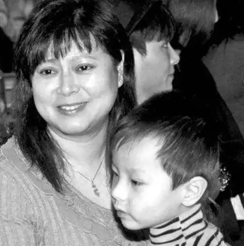 唐国强的女儿唐莉:母亲悲情早逝,她在泪水中理解父亲和继母_孙涛_陈冲