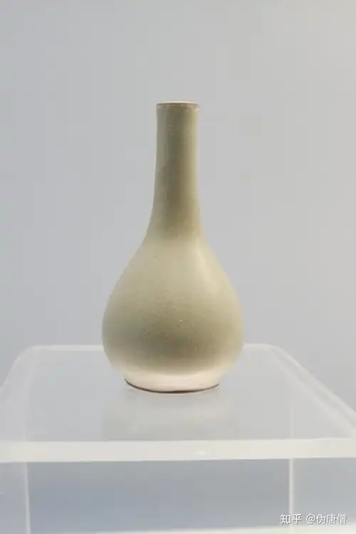博物馆里的瓷器史20南宋61官窑粉青釉胆式瓶中国国家博物馆藏