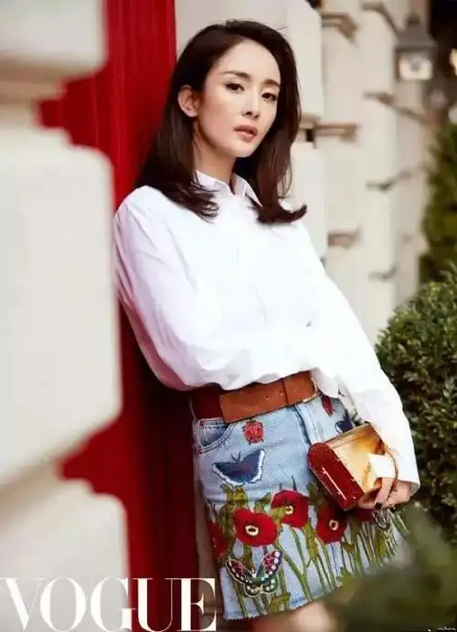 1条裙子7个明星穿,到底谁更好看? - 服装搭配 - zeze!啧啧