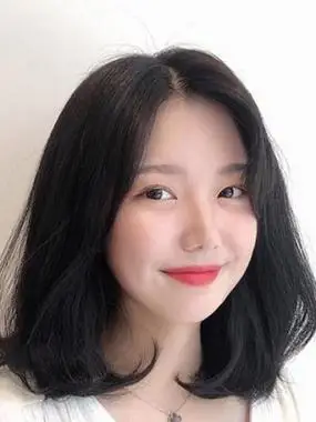 女生最新锁骨烫发型  性感优雅烫发造型