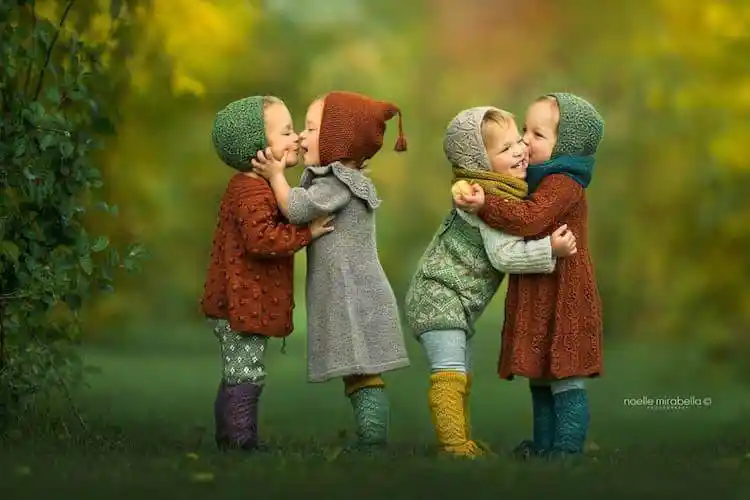 你肯定没见过同卵四胞胎女孩的照片既罕见又可爱