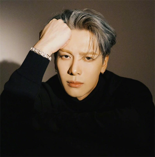 男明星熟野背头造型 你最喜欢谁的背头