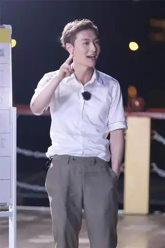 《极限挑战3》全员玩户外"狼人杀" 张艺兴荒岛"求生"