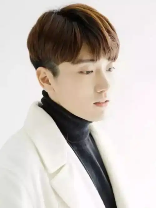 2018最新男士流行发型 潮男时尚发型图片-流行发型-帅哥发型网