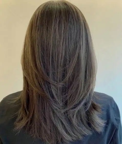 背面女生头发披肩头像