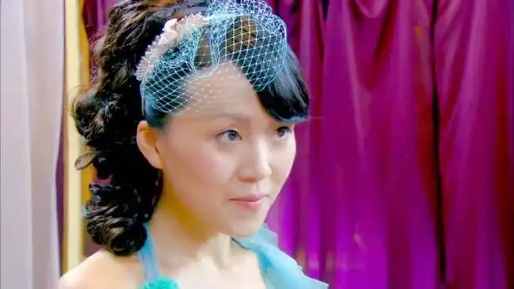 烽火佳人:黎邵峰救下杜若欢,让其对他一见钟情