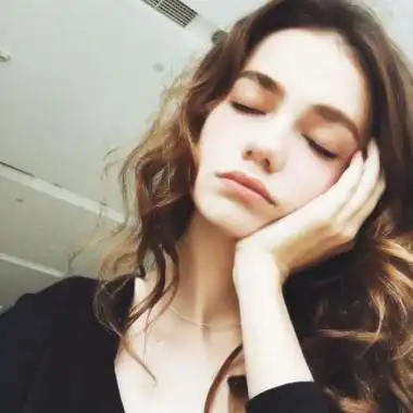 混血美女头像图片高清好看的高清唯美混血儿女生头像图片