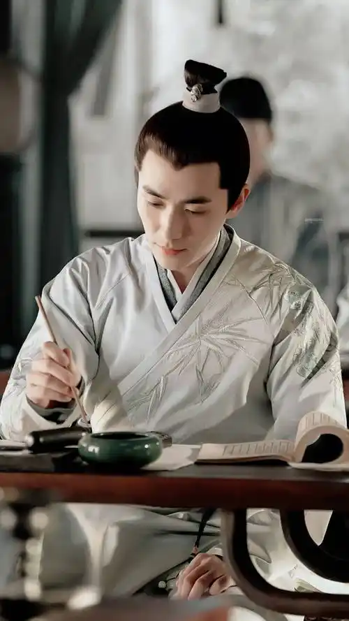 朱一龙古装美男子