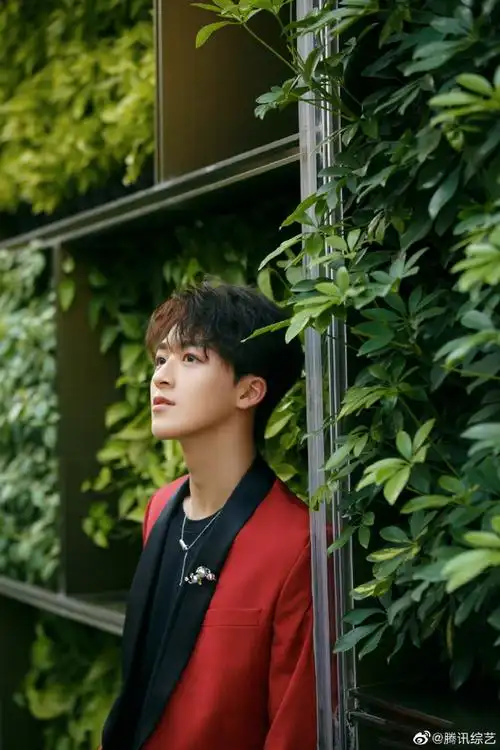 何洛洛0504生日快乐