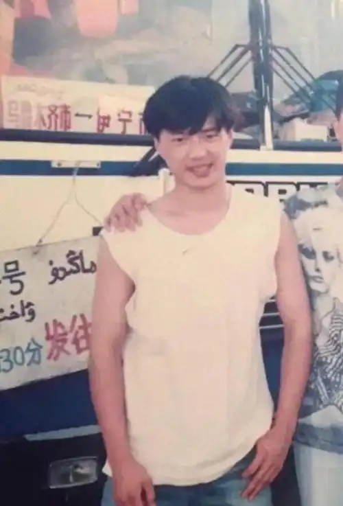 段奕宏:娶了日籍师妹为妻,结婚11年无绯闻,活成人生赢家