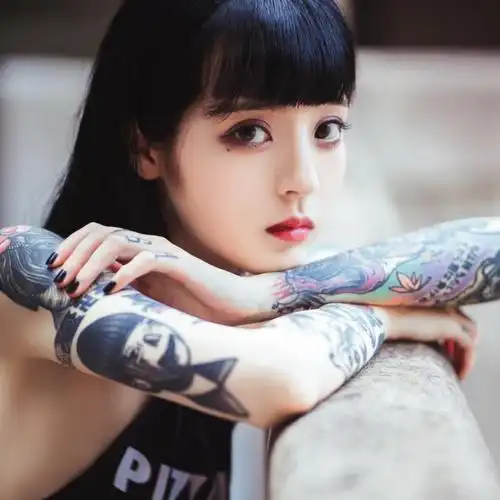 波多野结衣纹身照片