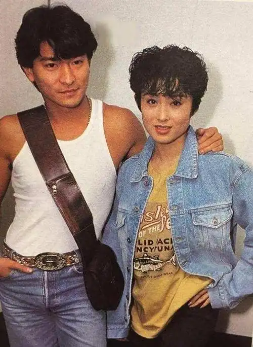 杨幂刘德华女儿搞特殊,星二代放弃锦衣玉食,想当普通人家小孩