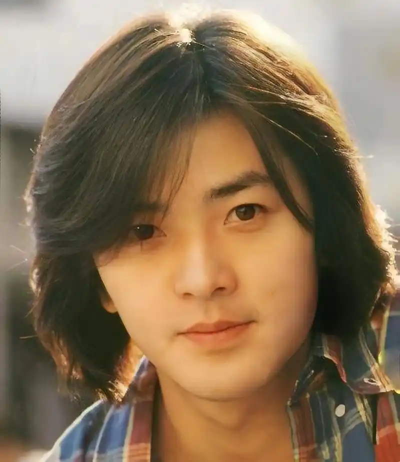 如何评价郑伊健年轻时颜值? - 知乎