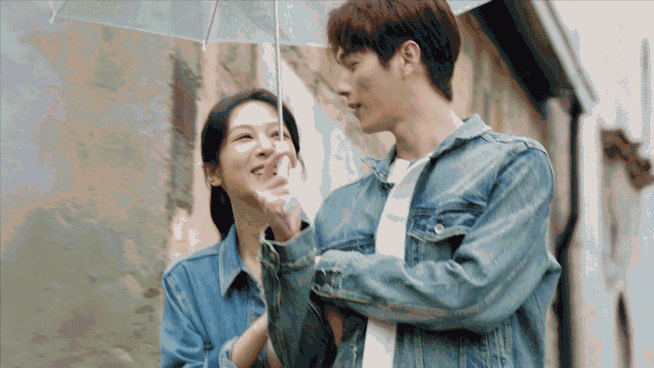 承欢记杨紫锁喉许凯##杨紫许凯新剧cp##妻子坐侃爷腿上