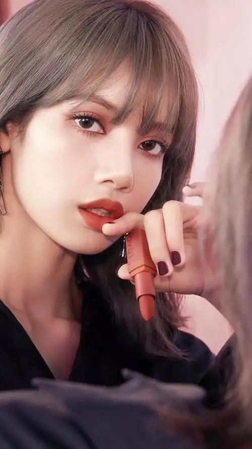 lisa知性优雅的女神范气质写真