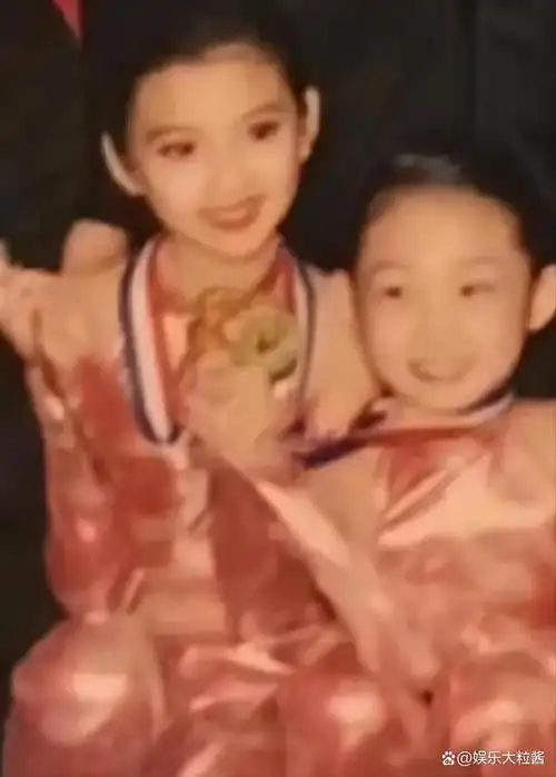 毛晓彤:被父亲敲诈5000万,遭4年男友背叛,泪水和失望成就了她