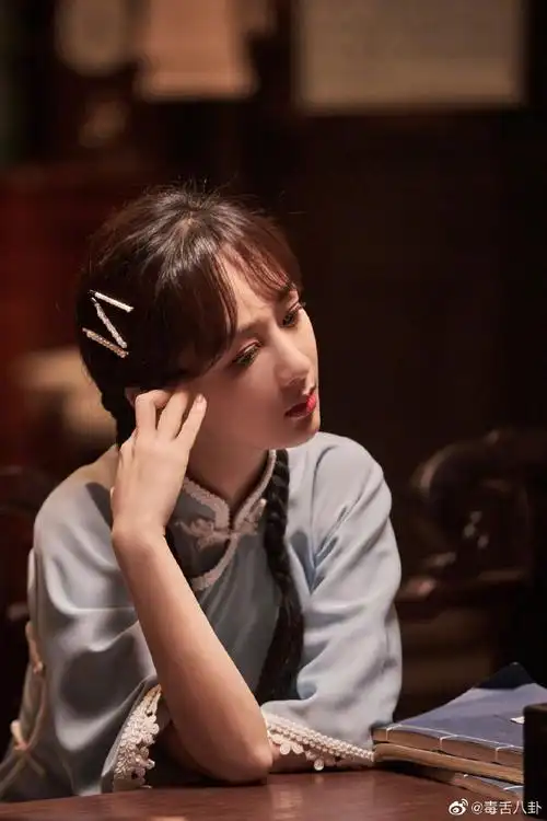 杨紫李现民国造型