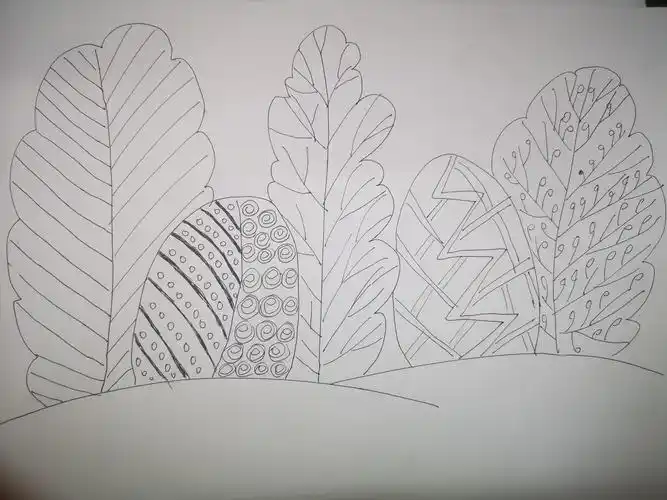 用线描的方式画树,可以是这样的,是不是丰富许多呢?