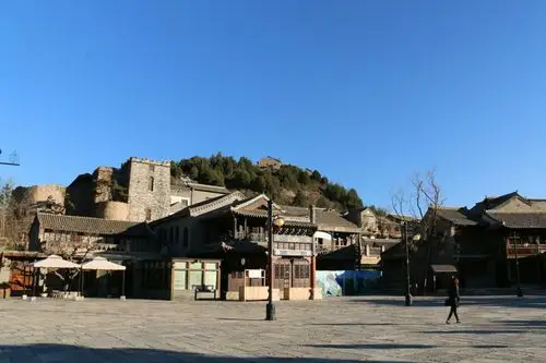 【携程攻略】北京日月岛广场景点,在日月岛广场演出京剧,三弦,杂技.